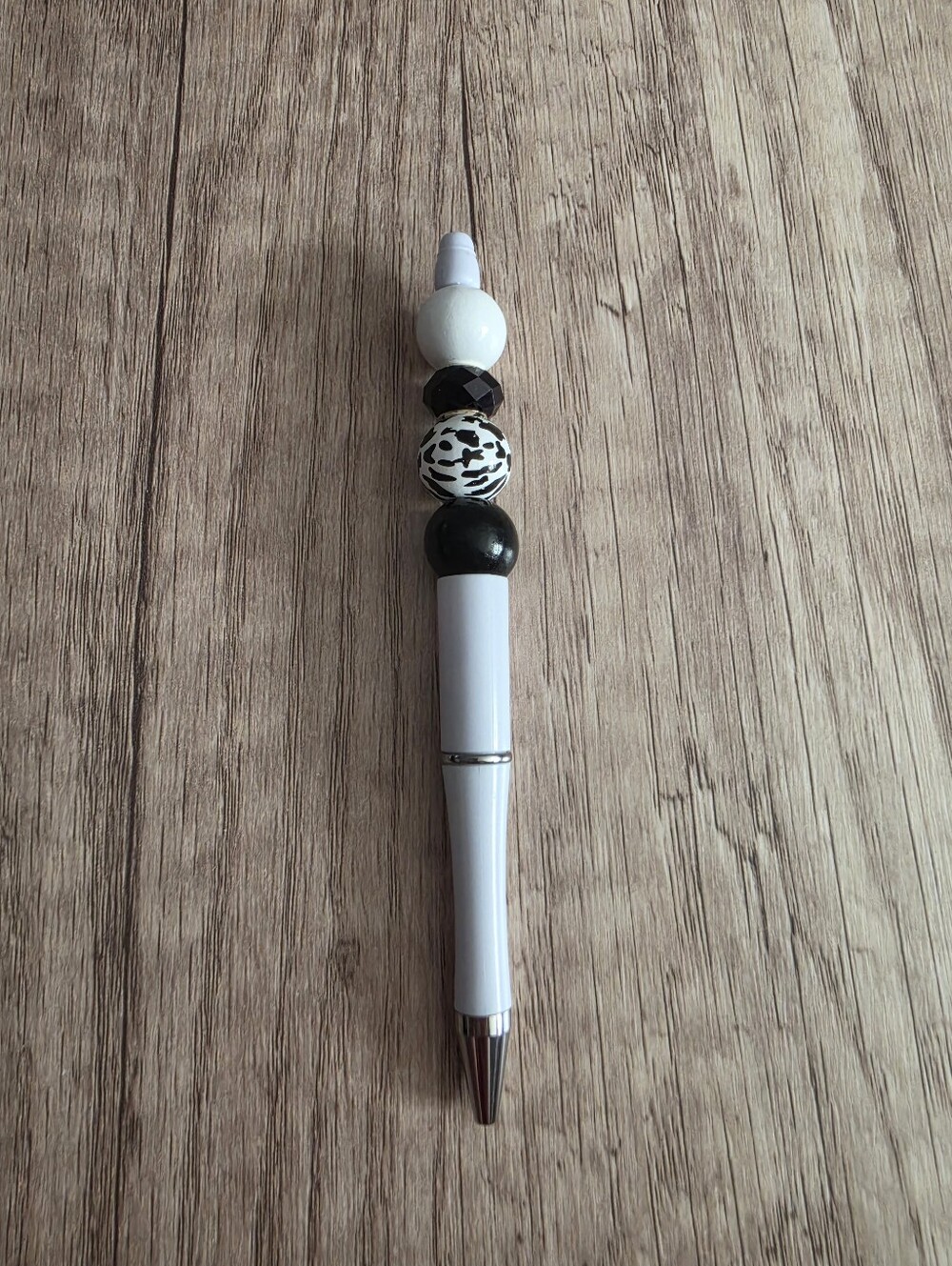 🖊Black & White Pen
